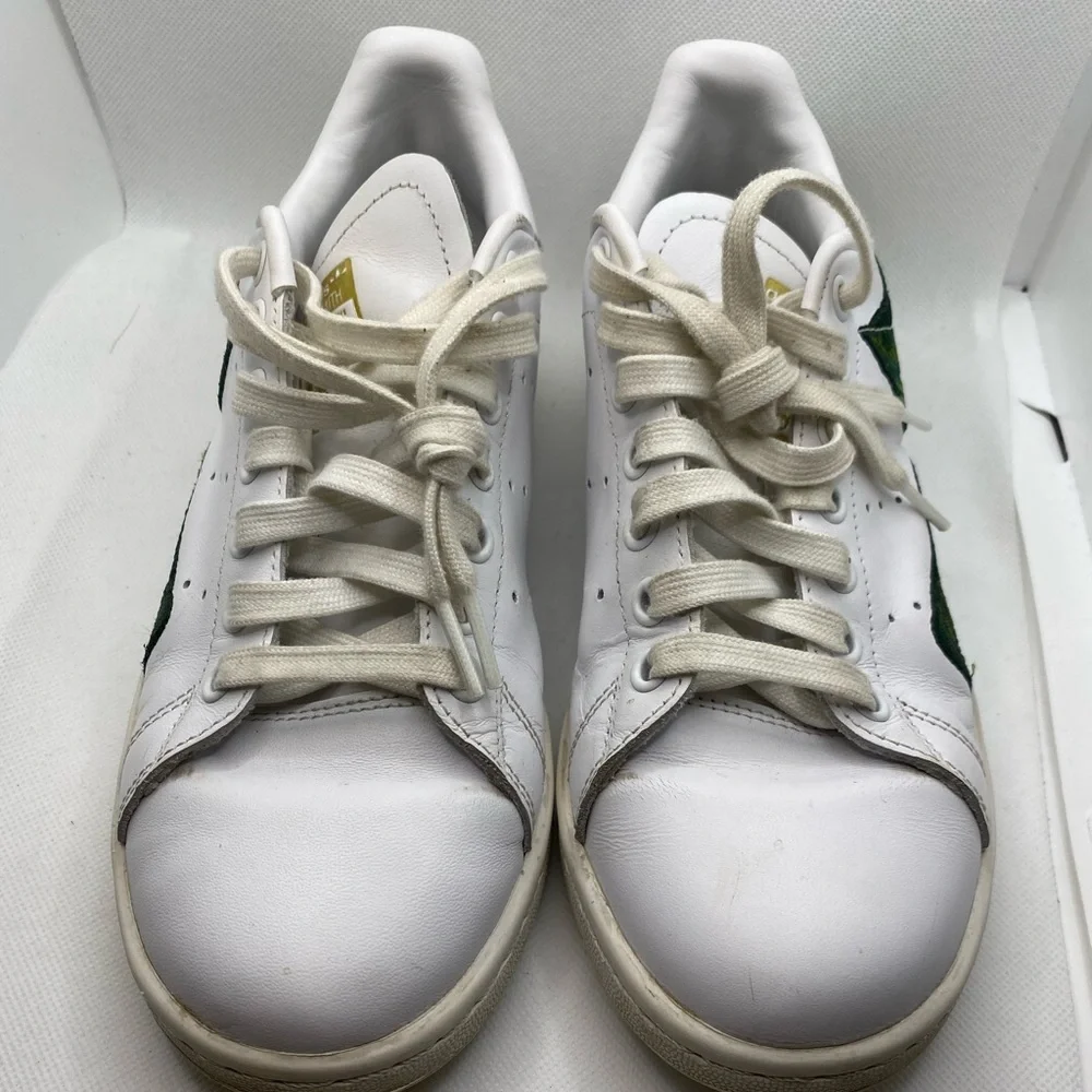 Adidas Stan Smith shoes size 7 - Picture 2 of 6